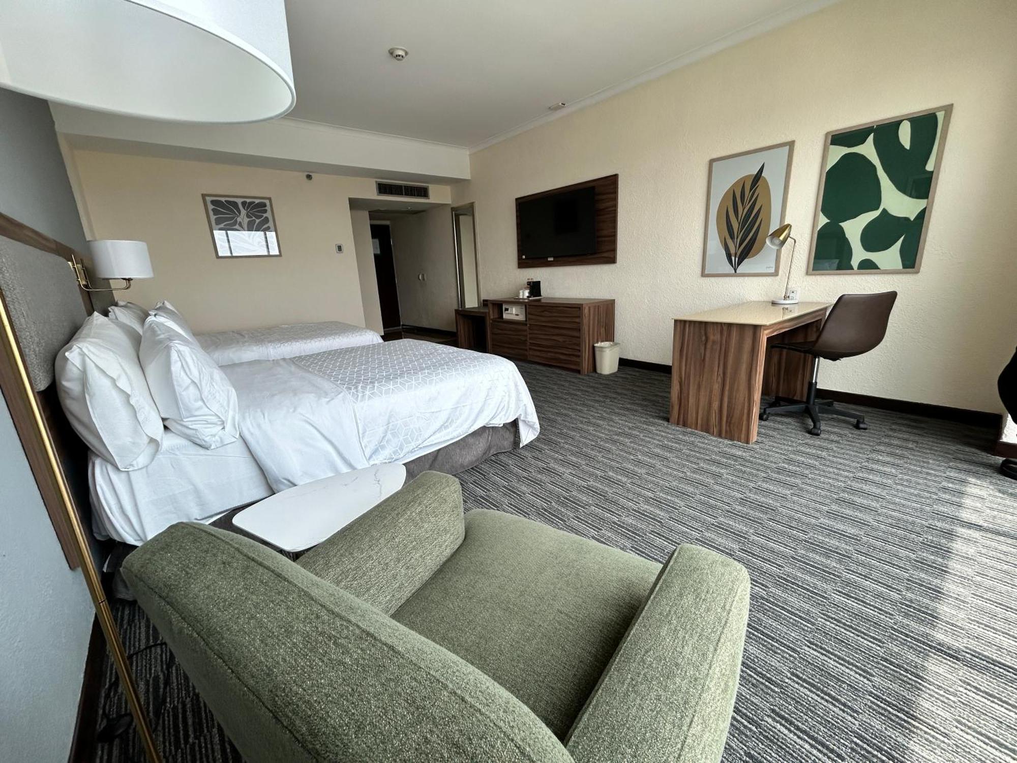 Select By Ihg Hotel Guadalajara