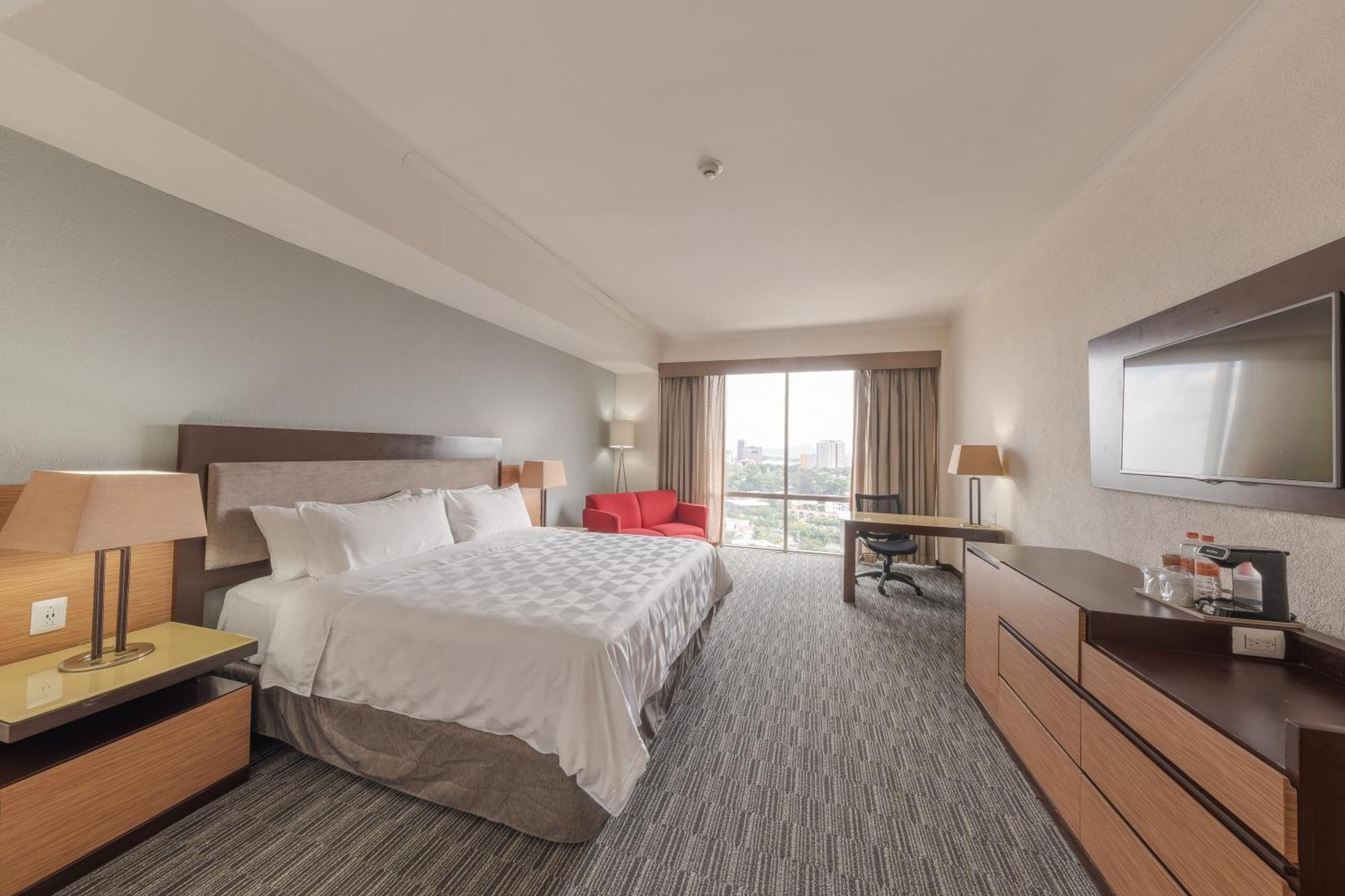Select By Ihg Hotel Guadalajara